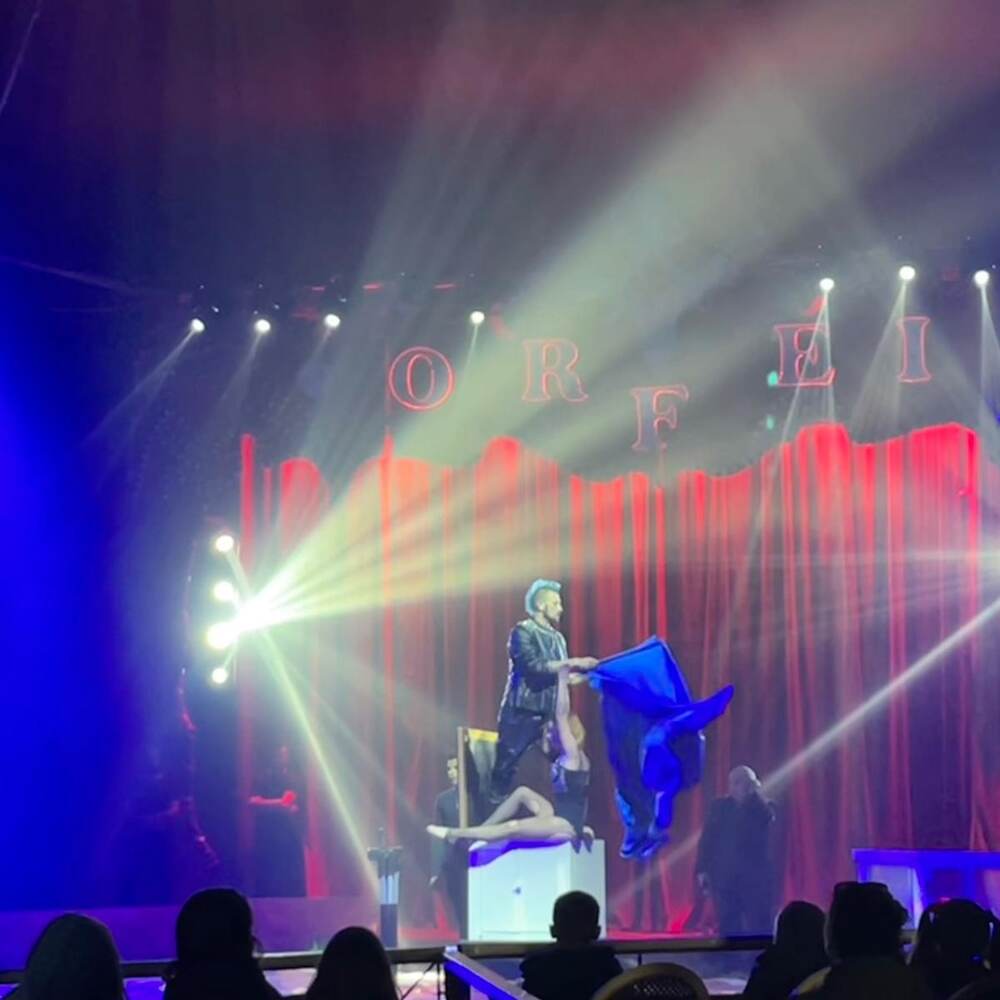 Levitazione al Circo Orfei